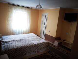 Проживание в семье Sadyba Anzhelika Трускавец Трехместный номер-2