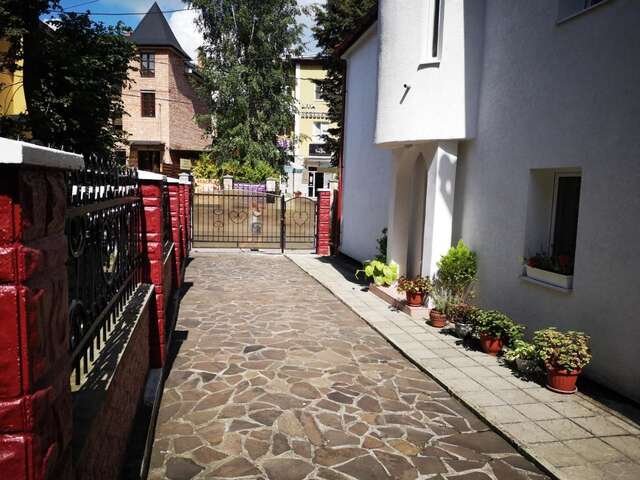 Проживание в семье Sadyba Anzhelika Трускавец-23